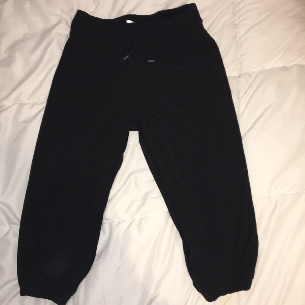Ivivva Capri Work Out Pants